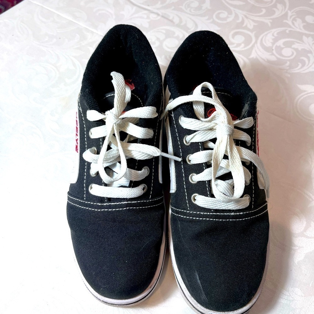 Heelys Youth Sneakers GR8 Pro Skates HE100215 Black/Red Youth Size 10